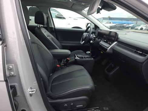 Used 2025 Hyundai Ioniq 5 Limited image 5