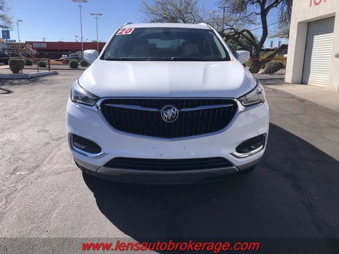 Used 2020 Buick Enclave Essence image 3