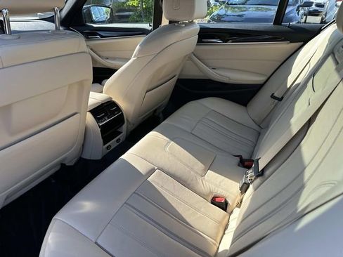 Used 2019 BMW 530i xDrive w/ Premium Package AWD/4WD image 17