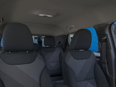 New 2027 Chevrolet Bolt LT w/ Comfort Package image 24