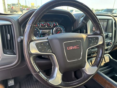 Used 2018 GMC Sierra 1500 SLT w/ SLT Premium Package RWD image 10