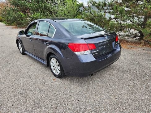 Used 2011 Subaru Legacy 2.5i Premium w/ All-Weather Pkg image 18