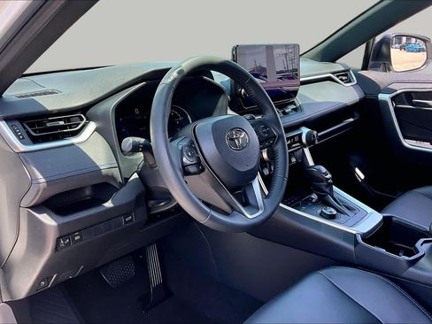 Certified 2025 Toyota RAV4 XSE AWD/4WD image 18