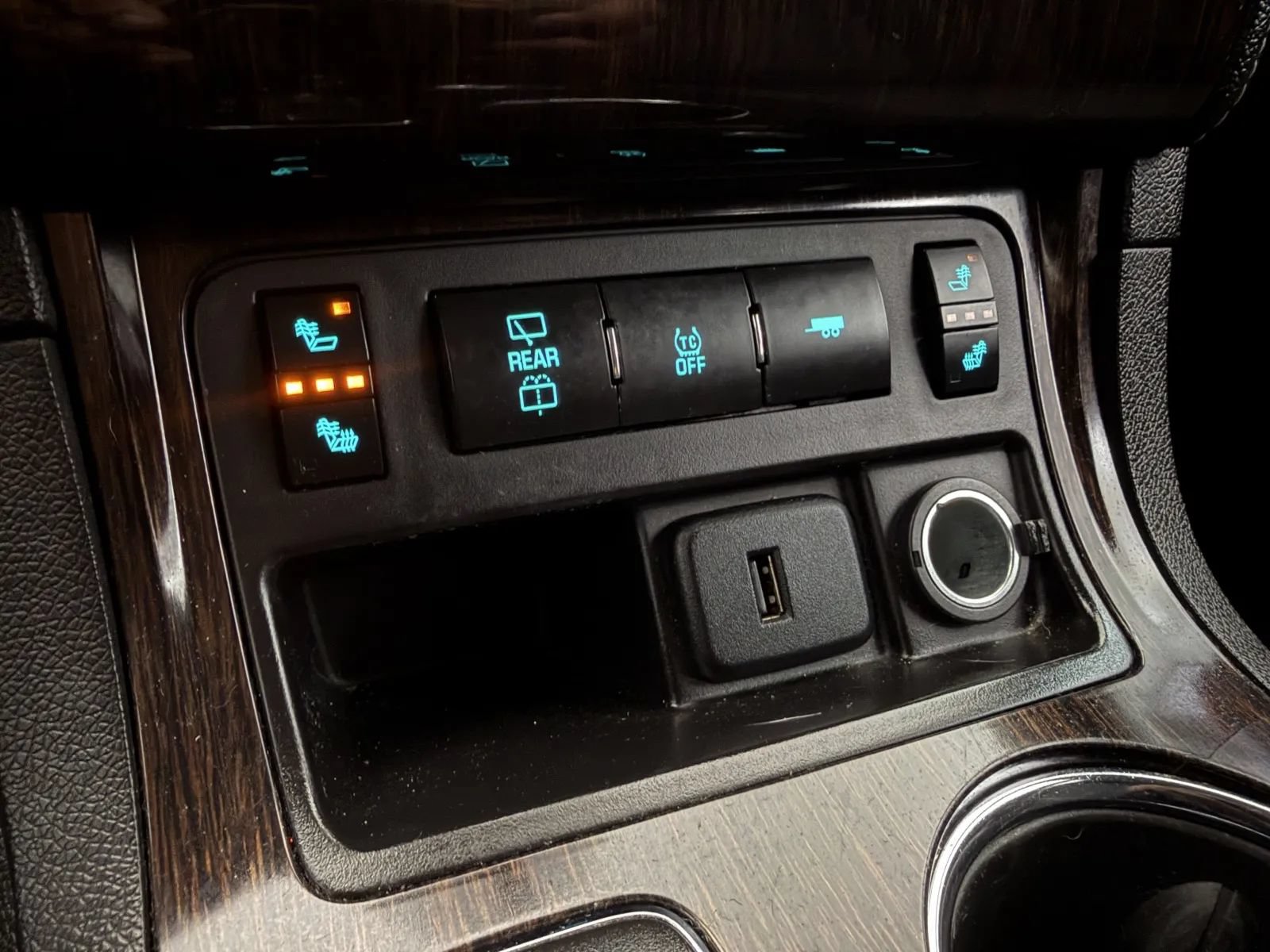 Used 2015 Chevrolet Traverse LT w/ Style and Technology Package FWD image 20