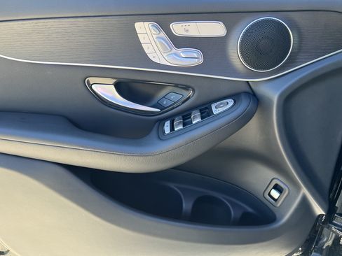 Used 2022 Mercedes-Benz GLC 300 4MATIC image 14