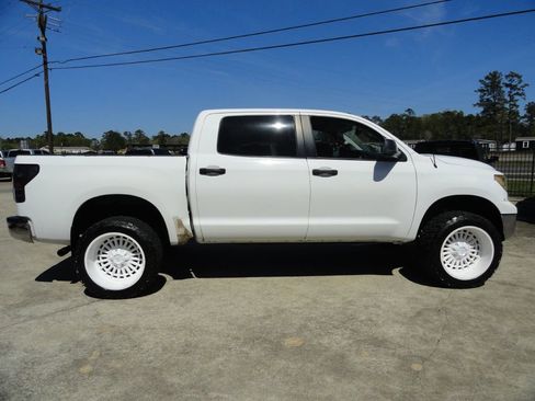 Used 2012 Toyota Tundra CREWMAX SR5 w/ SR5 Pkg image 5