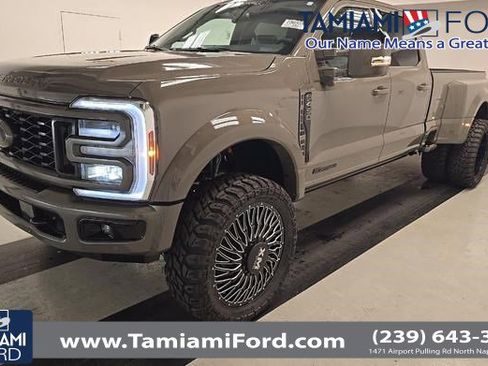 Used 2026 Ford F450 Platinum AWD/4WD image 1