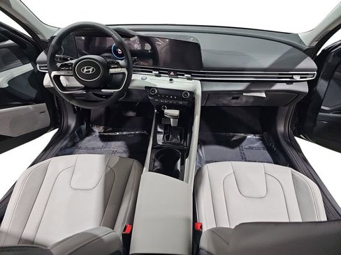 New 2026 Hyundai Elantra Limited image 9