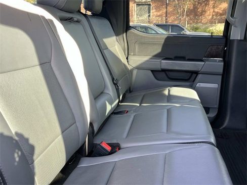 Used 2022 Ford F150 Lariat w/ Equipment Group 502A High image 23