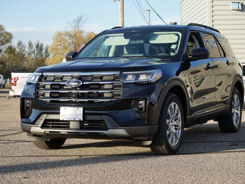 New 2026 Ford Explorer Active w/ Active Comfort Package image 8