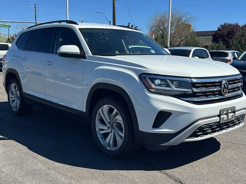 Certified 2021 Volkswagen Atlas SE image 3