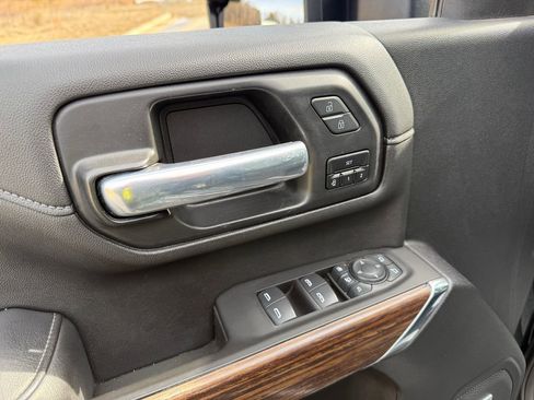 Used 2021 Chevrolet Silverado 3500 High Country image 12