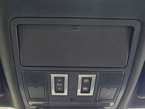 Used 2017 Jaguar F-PACE S AWD/4WD image 44