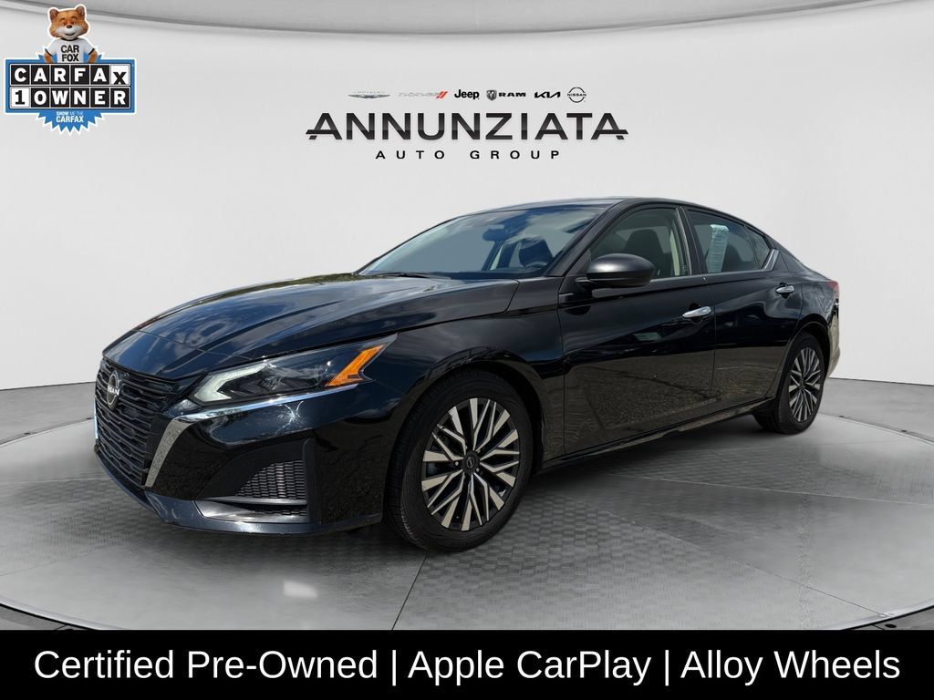 Certified 2024 Nissan Altima 2.5 SV FWD image 1