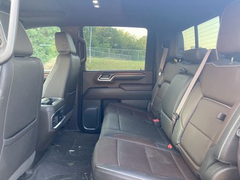 Used 2024 GMC Sierra 2500 Denali w/ Denali Reserve Package AWD/4WD image 4
