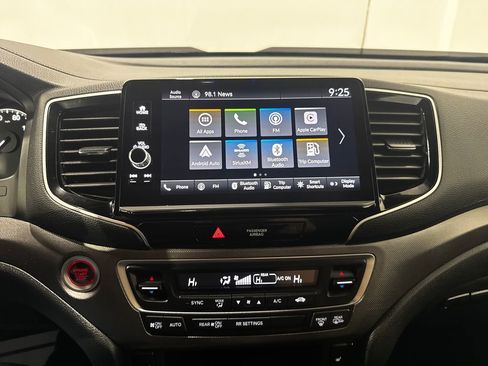Used 2025 Honda Ridgeline RTL image 14