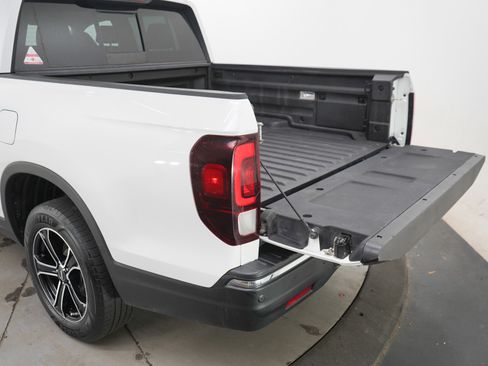 Used 2020 Honda Ridgeline RTL-E image 9