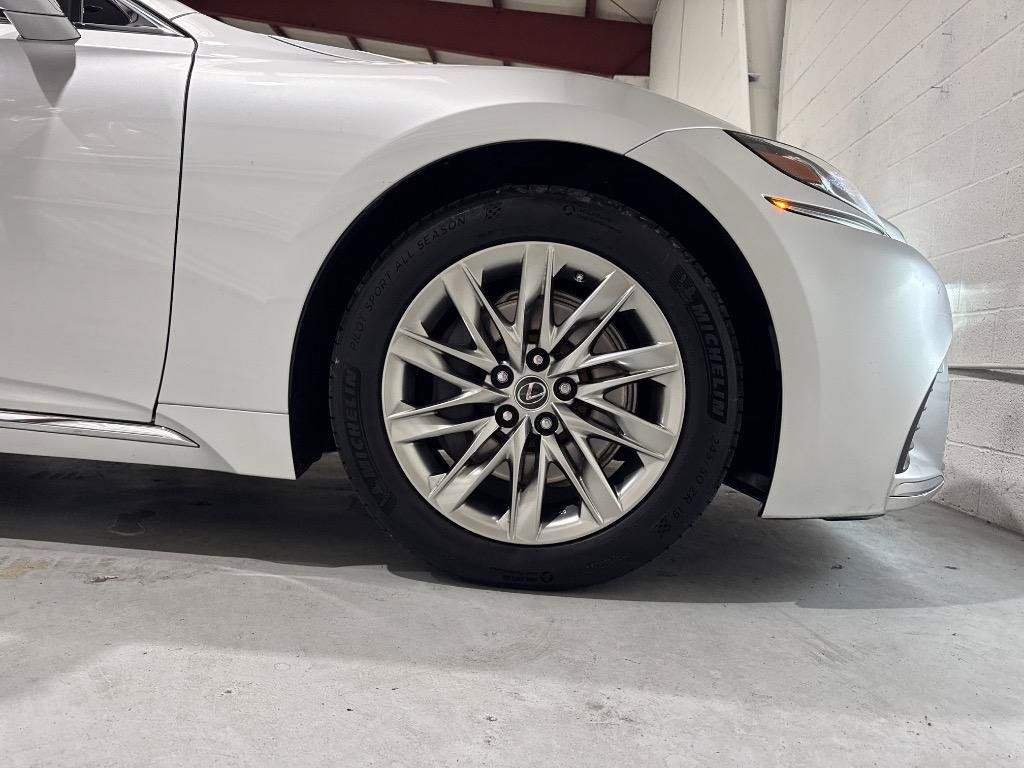 Used 2018 Lexus LS 500 w/ Accessory Package (Z1) RWD image 83