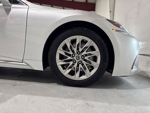 Used 2018 Lexus LS 500 w/ Accessory Package (Z1) RWD image 83