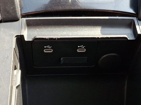 Used 2024 MAZDA MAZDA3 s FWD image 24