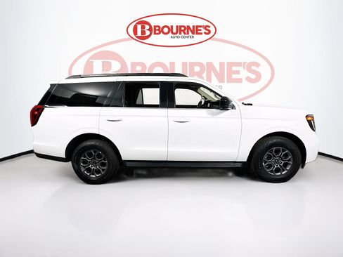 Used 2025 Ford Expedition Active AWD/4WD image 10