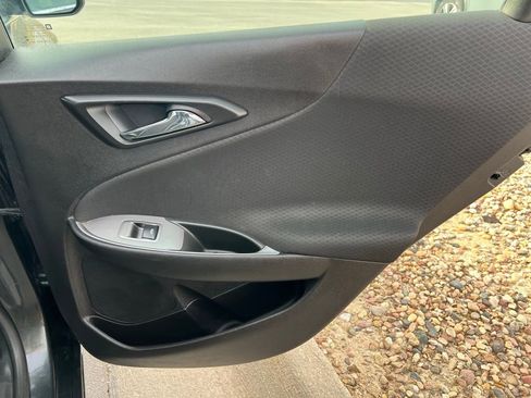 Used 2018 Chevrolet Malibu LS image 19