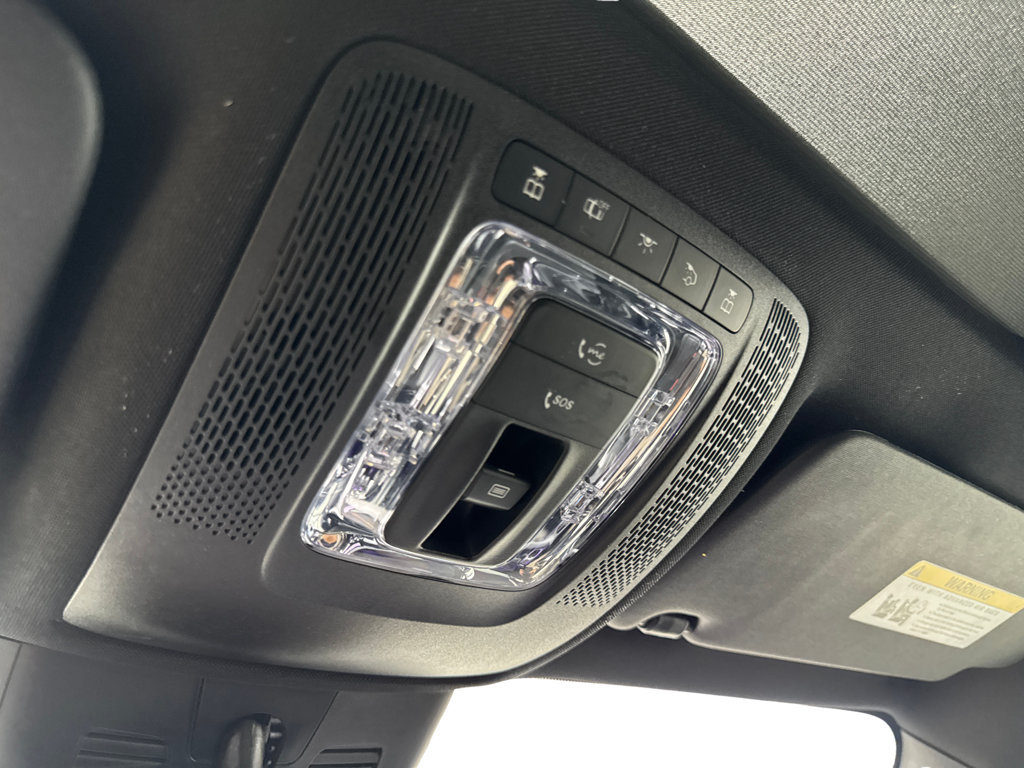 Used 2025 Mercedes-Benz GLB 250 w/ Exclusive Package image 72