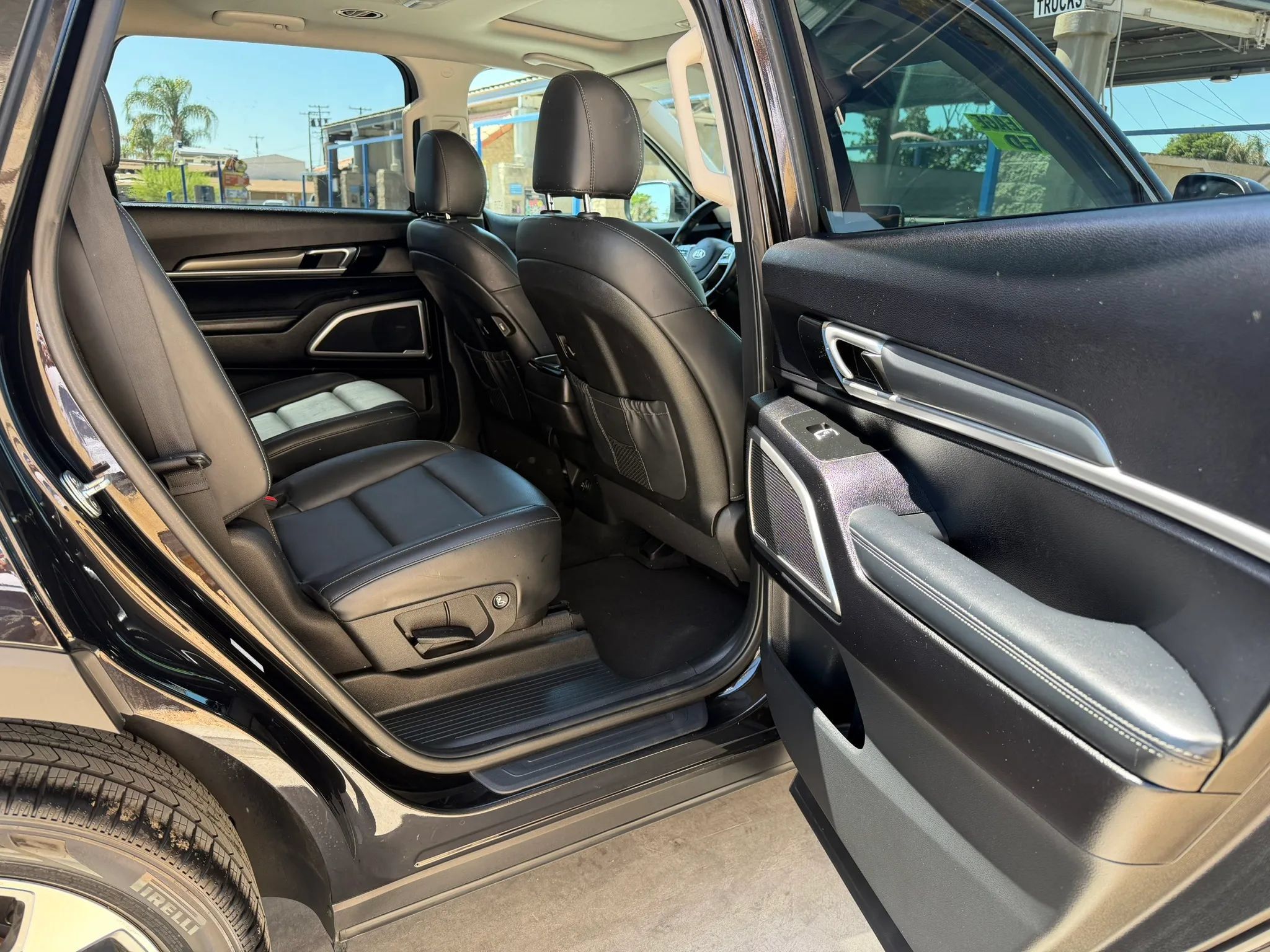 Used 2021 Kia Telluride S FWD image 8