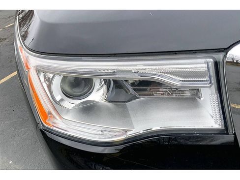 Used 2019 GMC Acadia Denali image 30