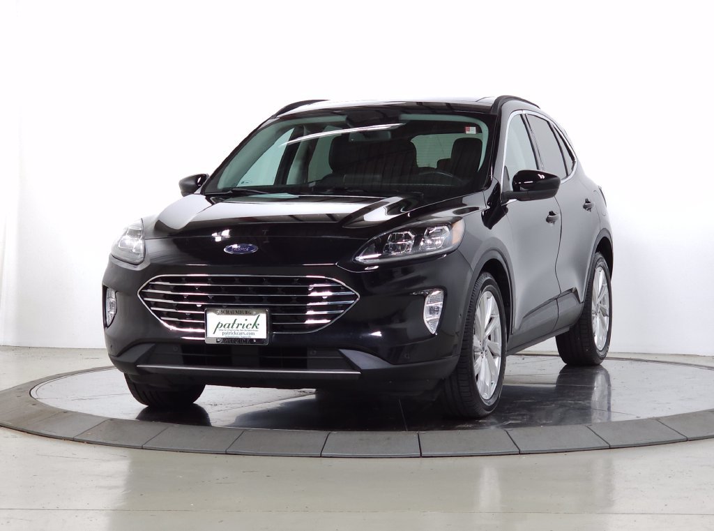 Used 2021 Ford Escape Titanium w/ Titanium Elite Package FWD image 3