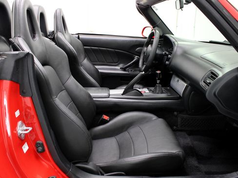 Used 2004 Honda S2000 image 49