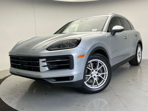 New 2026 Porsche Cayenne image 1