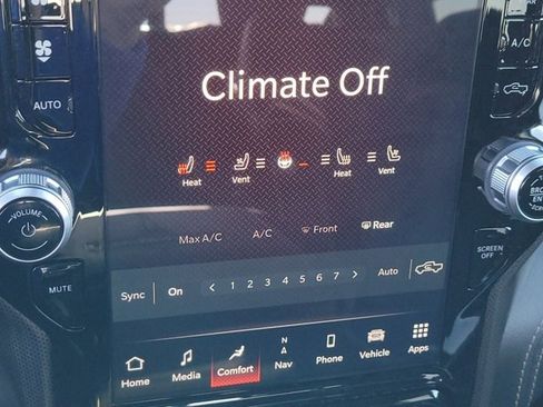 Used 2023 RAM 3500 Limited image 18