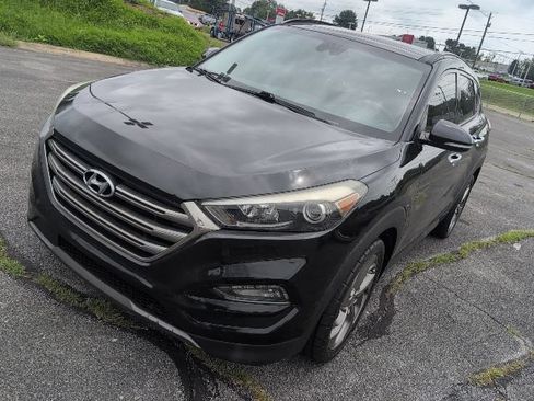 Used 2016 Hyundai Tucson Limited w/ Option Group 03 AWD/4WD image 4