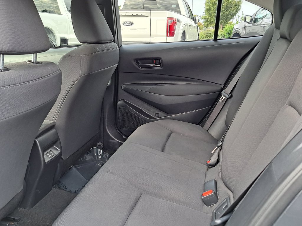 Used 2025 Toyota Corolla LE FWD image 14