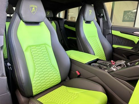 Used 2021 Lamborghini Urus image 26