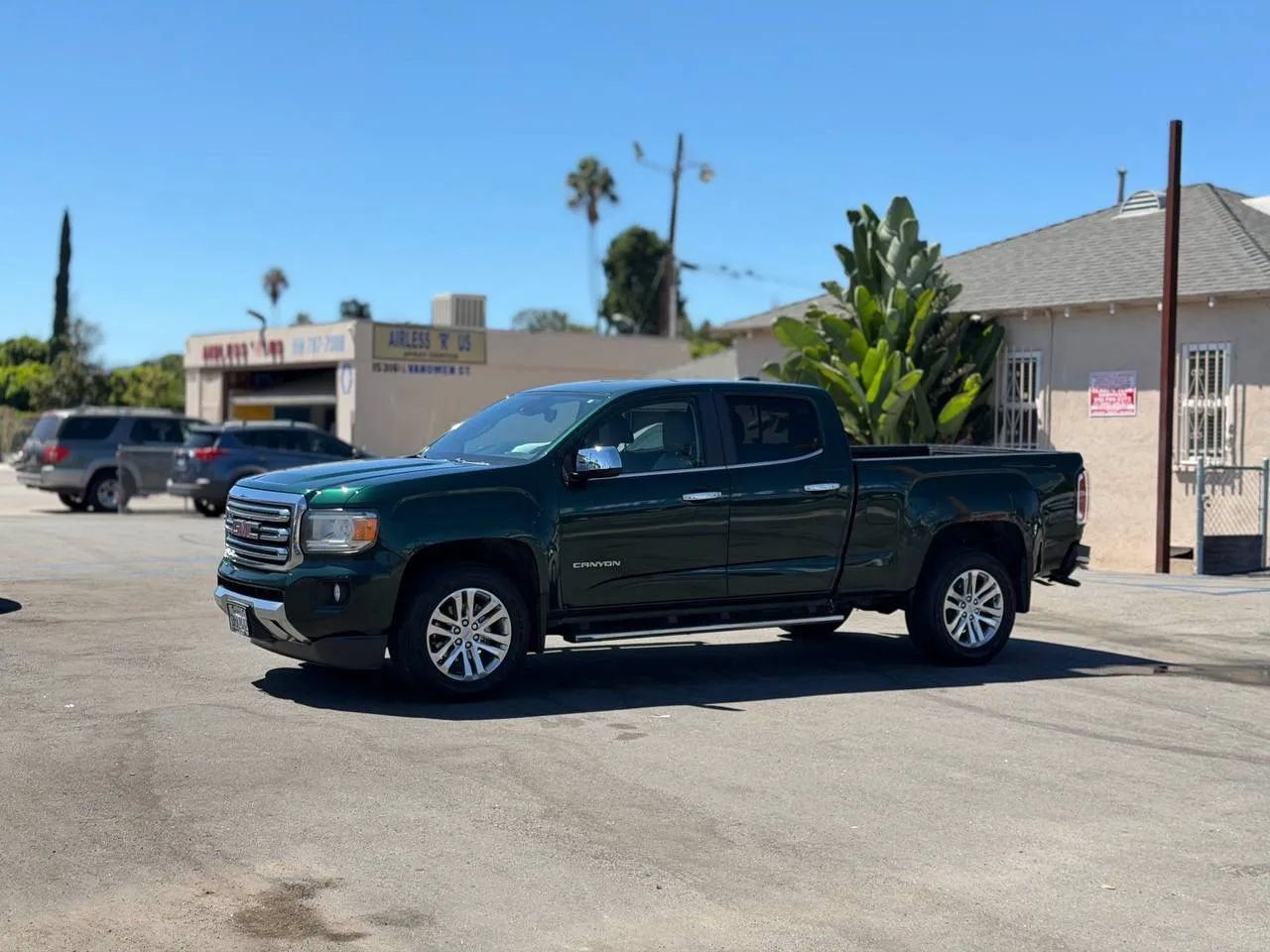 Used 2016 GMC Canyon SLT w/ LPO, Gearon Bar Package RWD image 7