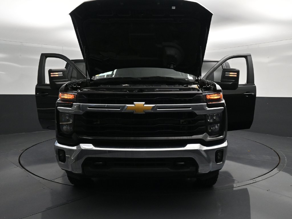 Used 2026 Chevrolet Silverado 3500 LT AWD/4WD image 25