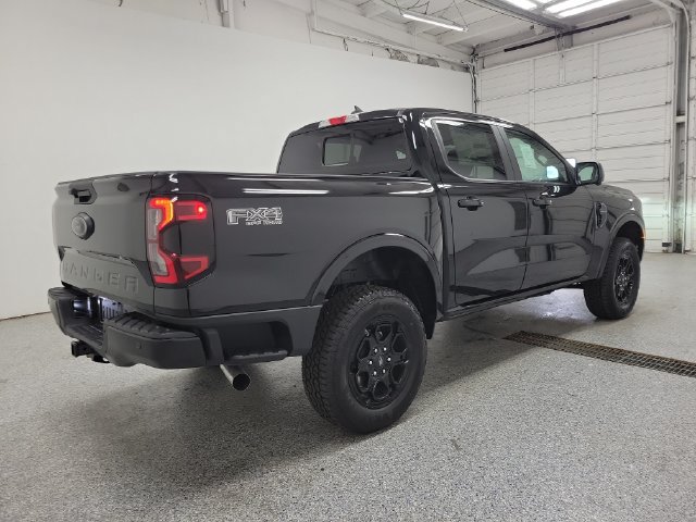 Used 2026 Ford Ranger Lariat w/ FX4 Off-Road Package AWD/4WD image 3