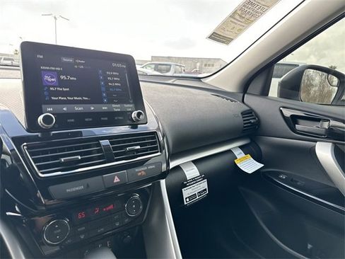 New 2025 Mitsubishi Eclipse Cross LE image 23