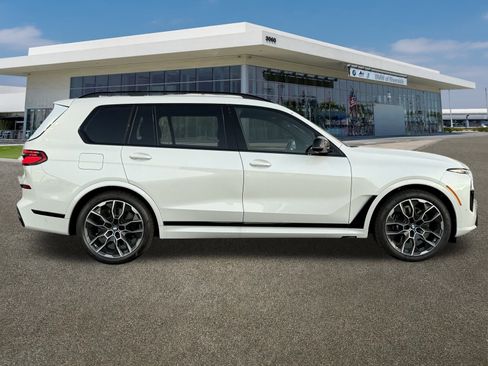 New 2026 BMW X7 M60i image 12