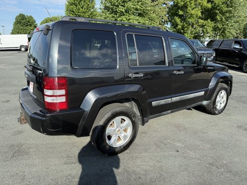 Used 2012 Jeep Liberty Sport w/ Popular Equipment Group AWD/4WD image 7