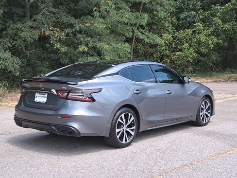 Used 2019 Nissan Maxima SR w/ Premium Package FWD image 5