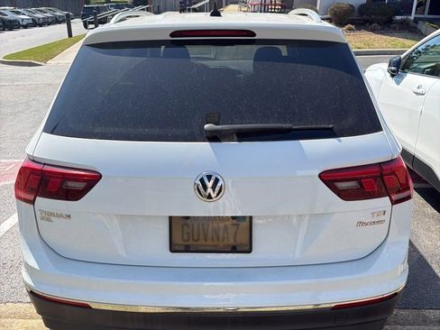 Used 2018 Volkswagen Tiguan SEL image 13