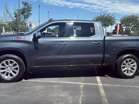 Used 2022 Chevrolet Silverado 1500 LTZ w/ Technology Package AWD/4WD image 4