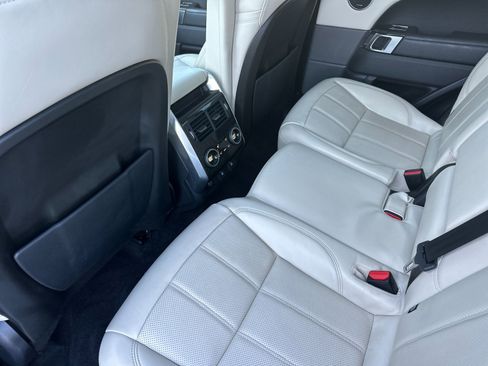 Used 2021 Land Rover Range Rover Sport HSE Silver Edition image 12