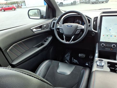 Used 2023 Ford Edge ST w/ Equipment Group 401A AWD/4WD image 10