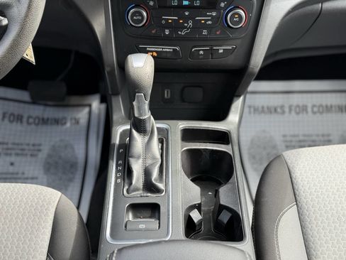 Used 2017 Ford Escape SE w/ Equipment Group 201A image 19