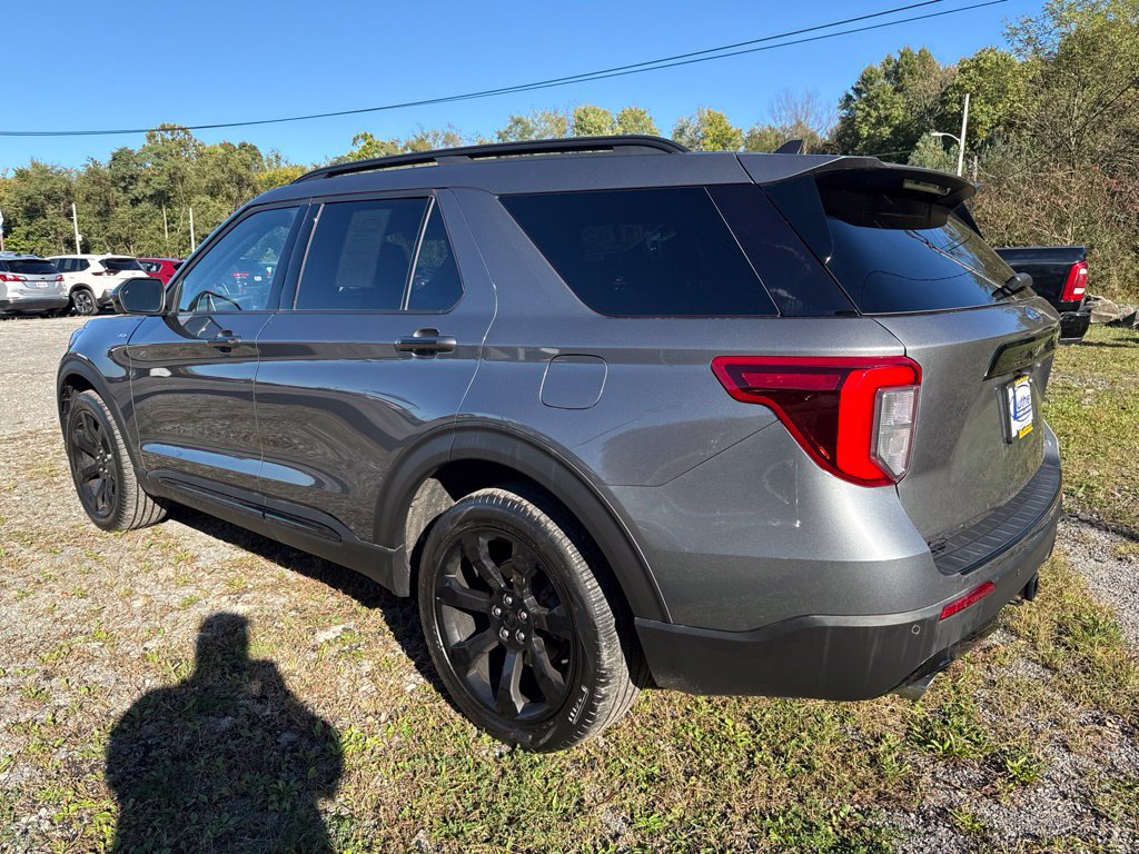 Used 2023 Ford Explorer ST-Line w/ Class IV Trailer Tow Package AWD/4WD image 4