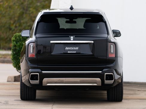 Used 2026 Rolls-Royce Cullinan image 15